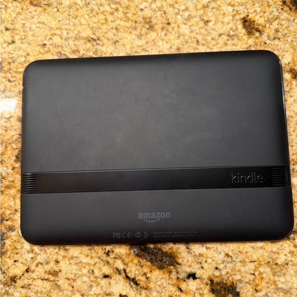 Amazon Fire Tablet HD - Picture 2 of 11
